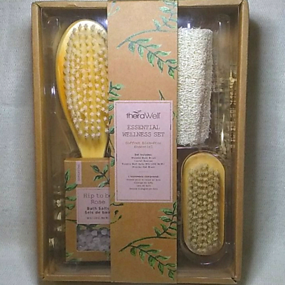 TheraWell Essential Wellness Exfoliating Gift Set